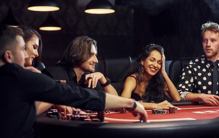 Live roulette table on order4d showing dealer and spinning wheel